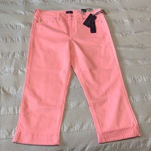 NYDJ Sz 10 NWT Crop Pink